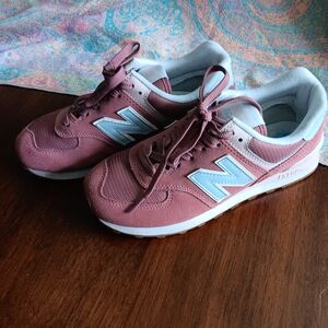 New Balance Dusty Rose and Sky Blue Sneakers